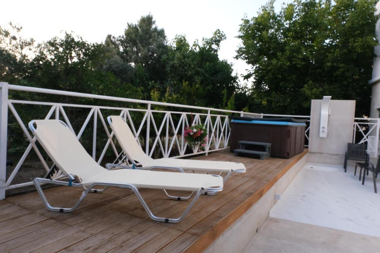 Апартаменты Luxury Fani House Next To Harbor Area With Jacuzzi Пафос Экстерьер фото